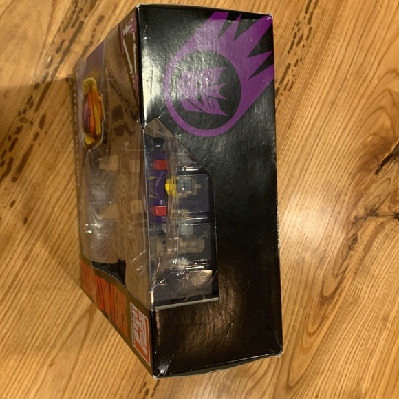 Transformers titans return blitzwing  Brand new - Picture 5 of 8